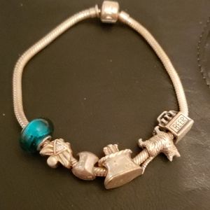 Bracelet